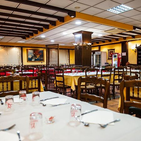 Hostal Las Palomas Люсена Экстерьер фото