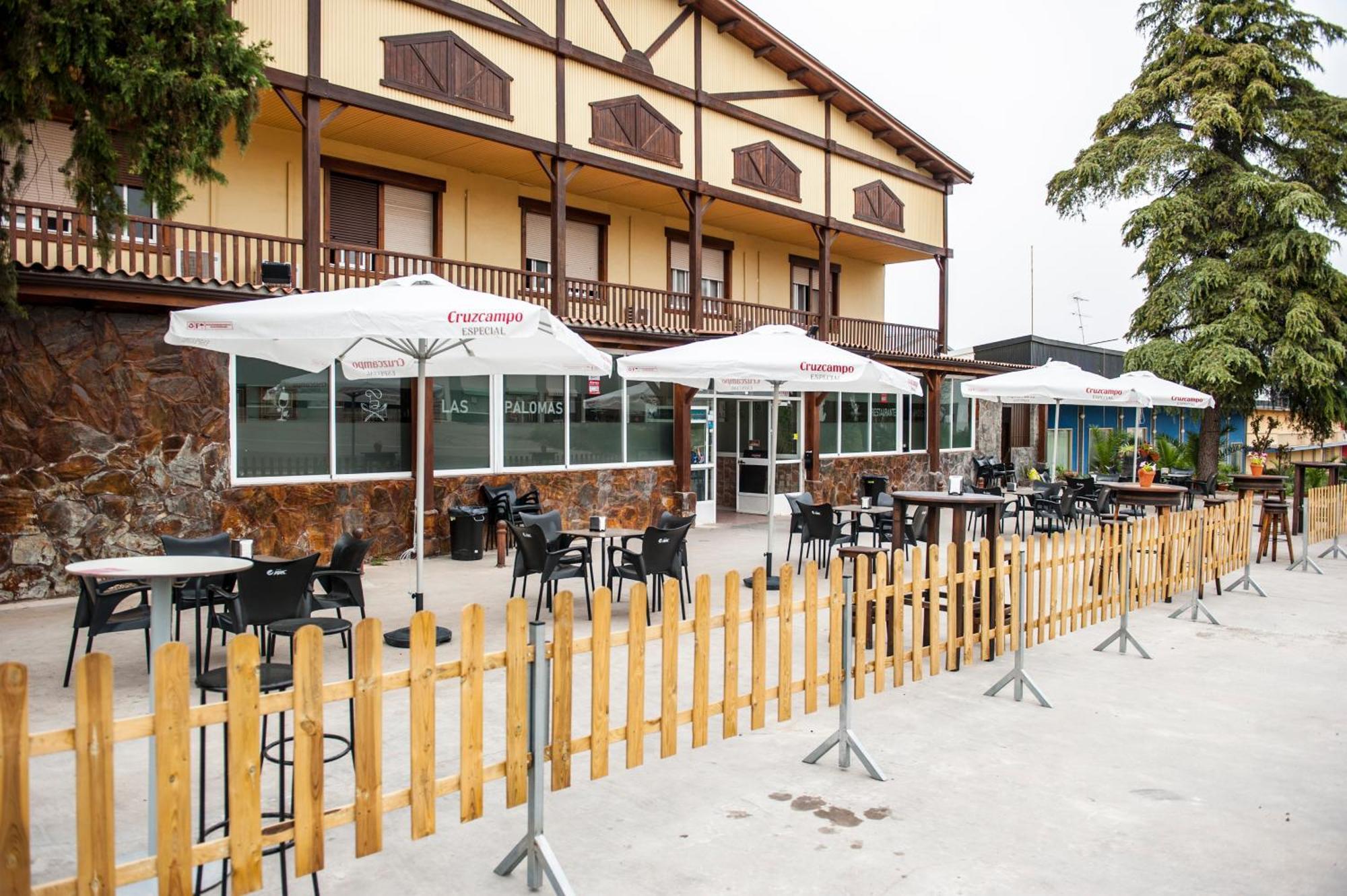 Hostal Las Palomas Люсена Экстерьер фото